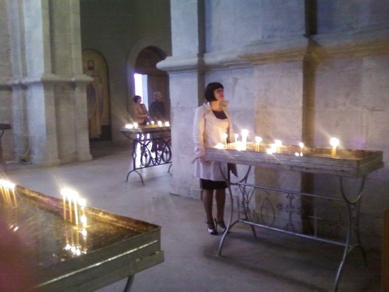 В этот день девушка пришла просить Бога... В этот день девушка пришла просить Бога...