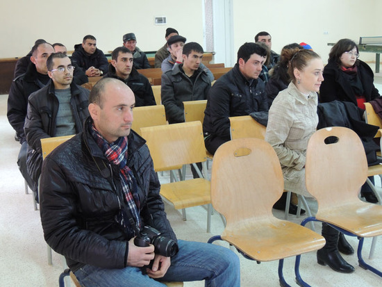 Члены партии «Национальное возрождение».