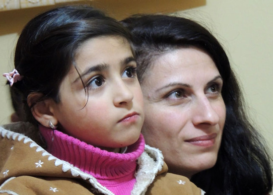 Элен со своей малышкой. Элен со своей малышкой.