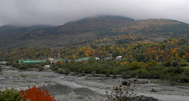 Южная Осетия, вид на город Квайса и реку Джоджора. Фото "Кавказского Узла"