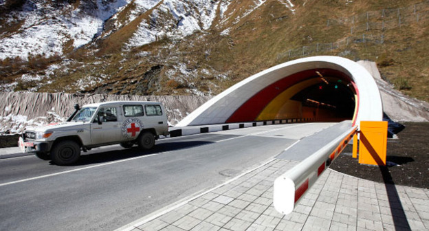 Рокский тоннель, связывающий Россию с Закавказьем. Фото: © Влад Александров, ЮГА.ру