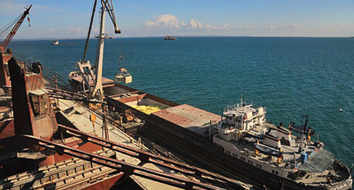Акватория порта Ростова. Фото: http://rup-port.ru/#about
