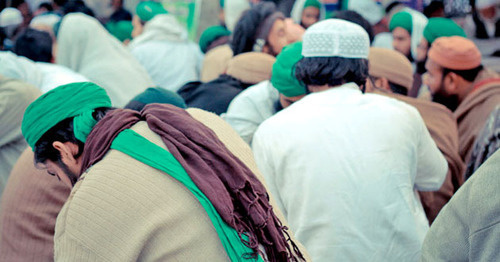 Мусульманские верующие. Фото пользователя Usman Malik https://www.flickr.com