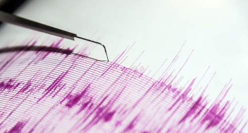 Показания сейсмографа. Фото http://www.riadagestan.ru/news/disasters_and_catastrophes/zemletryasenie_magnitudoy_4_5_proizoshlo_v_0_17_v_dagestane/ Показания сейсмографа. Фото http://www.riadagestan.ru/news/disasters_and_catastrophes/zemletryasenie_magnitudoy_4_5_proizoshlo_v_0_17_v_dagestane/