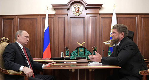 Владимир Путин с Главой Чеченской Республики Рамзаном Кадыровым. Фото http://kremlin.ru/events/president/news/54342