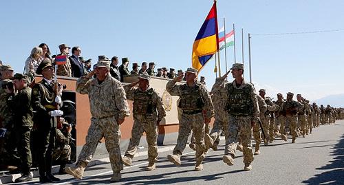 Построение ВС Армении Фото http://www.mil.am/hy/news/page/8 Построение ВС Армении Фото http://www.mil.am/hy/news/page/8