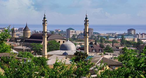 Вид на Дербент. Фото: Шамиль Магомедов https://ru.wikipedia.org Вид на Дербент. Фото: Шамиль Магомедов https://ru.wikipedia.org