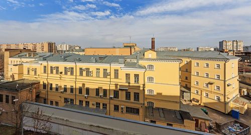 Вид зданий Лефортовской тюрьмы в Москве. Фото A.Savin https://ru.wikipedia.org/wiki/