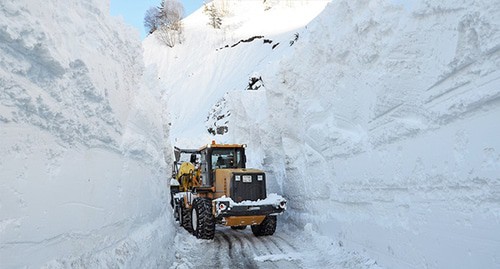 Дорожная техника на Транскавказской автомагистрали. Фото: пресс-служба Росавтодора Дорожная техника на Транскавказской автомагистрали. Фото: пресс-служба Росавтодора