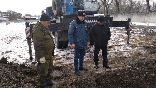 Ремонтные работы на теплотрассе в Нальчике 13 февраля 2020 года. Фото пресс-службы управления МЧС по Кабардино-Балкарии. Ремонтные работы на теплотрассе в Нальчике 13 февраля 2020 года. Фото пресс-службы управления МЧС по Кабардино-Балкарии.