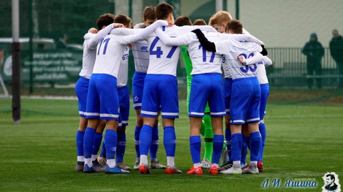 Воспитанники футбольной академии "Динамо". Фото с сайта академии, https://academydinamo.ru Воспитанники футбольной академии "Динамо". Фото с сайта академии, https://academydinamo.ru