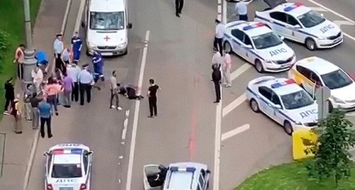 На месте перестрелки Галаева с силовиками в Москве. Стоп-кадр: телеграм-канал «Baza» На месте перестрелки Галаева с силовиками в Москве. Стоп-кадр: телеграм-канал «Baza»