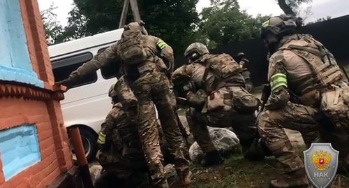 Силовики во время КТО. Фот опресс-службы НАК http://nac.gov.ru/kontrterroristicheskie-operacii/v-ingushetii-v-hode-kto-neytralizovany-troe.html#&gid=1&pid=2 Силовики во время КТО. Фот опресс-службы НАК http://nac.gov.ru/kontrterroristicheskie-operacii/v-ingushetii-v-hode-kto-neytralizovany-troe.html#&gid=1&pid=2
