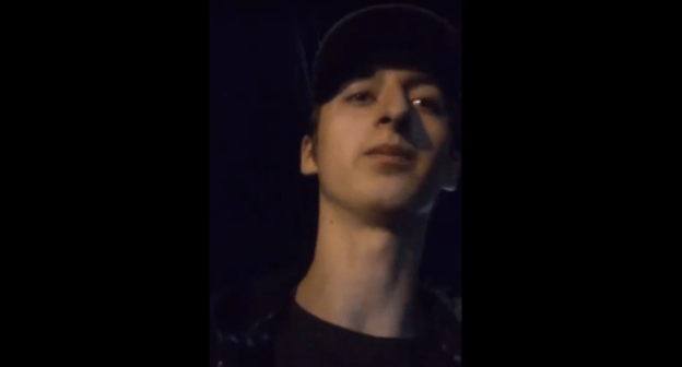 Салман Тепсуркаев. Кадр видео канала "Чисто на Хайпе" https://www.youtube.com/watch?time_continue=11&v=UVFq0UHrK9w&feature=emb_logo Салман Тепсуркаев. Кадр видео канала "Чисто на Хайпе" https://www.youtube.com/watch?time_continue=11&v=UVFq0UHrK9w&feature=emb_logo