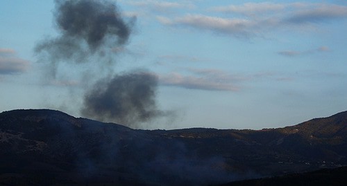 Дым на месте боевых действий в Нагорном Карабахе. Октябрь 2020 г. Фото: REUTERS/Stringer Дым на месте боевых действий в Нагорном Карабахе. Октябрь 2020 г. Фото: REUTERS/Stringer