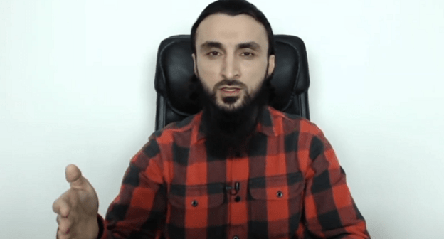 Тумсо Абдурахманов. Кадр видео с YouTube-канала ABU-SADDAM SHISHANI Тумсо Абдурахманов. Кадр видео с YouTube-канала ABU-SADDAM SHISHANI