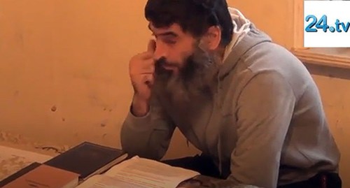 Багавудин Омаров. Кадр видео 24 ТВ https://www.youtube.com/watch?v=bt0h52WBYyQ Багавудин Омаров. Кадр видео 24 ТВ https://www.youtube.com/watch?v=bt0h52WBYyQ