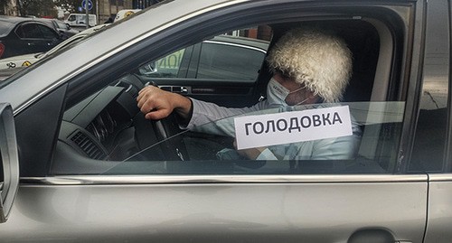 Салим Халитов обьявил голодовку. 11 ноября 2020 года. Фото Ильяса Капиева для "Кавказского узла" Салим Халитов обьявил голодовку. 11 ноября 2020 года. Фото Ильяса Капиева для "Кавказского узла"
