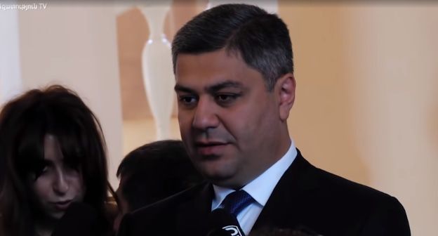 Артур Ванецян. Фото: кадр видео канала
Ազատություն, https://www.youtube.com/watch?time_continue=34&v=iKzmEAMWymQ Артур Ванецян. Фото: кадр видео канала
Ազատություն, https://www.youtube.com/watch?time_continue=34&v=iKzmEAMWymQ