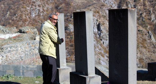 Мемориал памяти погибших в карабахской войне в 90-ых. Карвачар. 23.11.2020 Фото Армине Мартиросян для "Кавказского узла" Мемориал памяти погибших в карабахской войне в 90-ых. Карвачар. 23.11.2020 Фото Армине Мартиросян для "Кавказского узла"