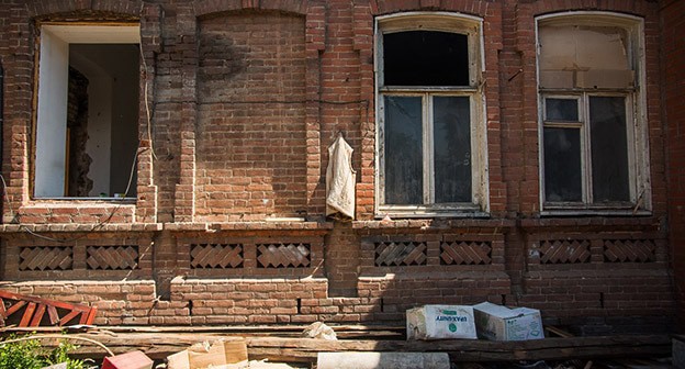 Аварийный дом. Фото Елены Синеок, Юга.ру Аварийный дом. Фото Елены Синеок, Юга.ру