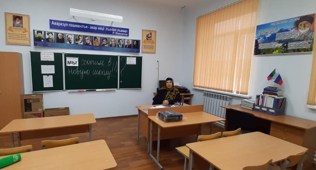 Новая школа села Бюрукутан. Фото предоставлено "Кавказскому узлу" Омаром Магомедовым Новая школа села Бюрукутан. Фото предоставлено "Кавказскому узлу" Омаром Магомедовым