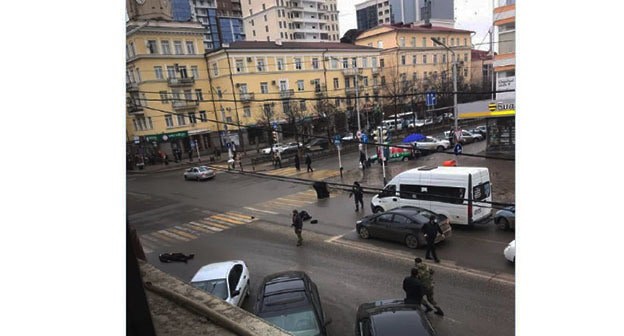 На месте стрельбы в Грозном. Скриншот https://t.me/bazabazon/5513 На месте стрельбы в Грозном. Скриншот https://t.me/bazabazon/5513