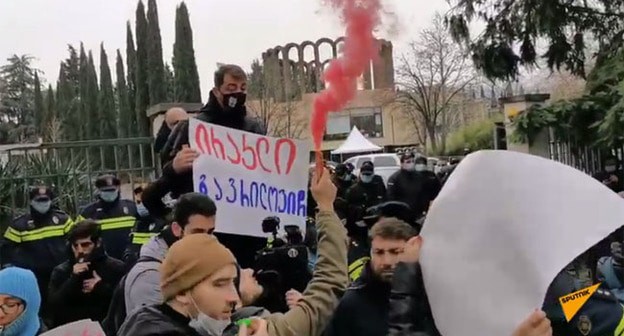 Скриншот видеоролика https://www.youtube.com/watch?v=iM6w08-BVso&feature=emb_logo Скриншот видеоролика https://www.youtube.com/watch?v=iM6w08-BVso&feature=emb_logo