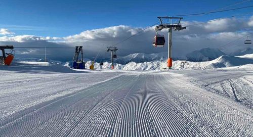 Канатная дорога в Коби. Фото администрации Гудаури Gudauri / FB https://www.facebook.com/Gudauri.ski/photos/3028989360464865
Канатная дорога в Коби. Фото администрации Гудаури Gudauri / FB https://www.facebook.com/Gudauri.ski/photos/3028989360464865