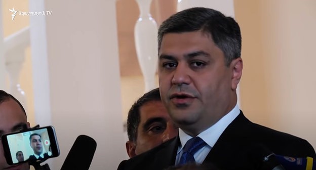 Артур Ванецян. Фото: скриншот видео "Ազատություն" https://www.youtube.com/watch?v=iKzmEAMWymQ
Артур Ванецян. Фото: скриншот видео "Ազատություն" https://www.youtube.com/watch?v=iKzmEAMWymQ