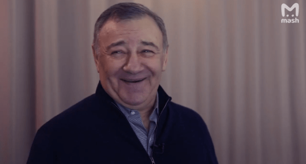Аркадий Ротенберг. Стоп-кадр интервью Telegram-каналу Mash, https://t.me/breakingmash/23271 Аркадий Ротенберг. Стоп-кадр интервью Telegram-каналу Mash, https://t.me/breakingmash/23271