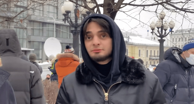 Сайд-Мухаммад Джумаев. Кадр видео Anews https://www.youtube.com/watch?v=Xtasot6gdA4 Сайд-Мухаммад Джумаев. Кадр видео Anews https://www.youtube.com/watch?v=Xtasot6gdA4