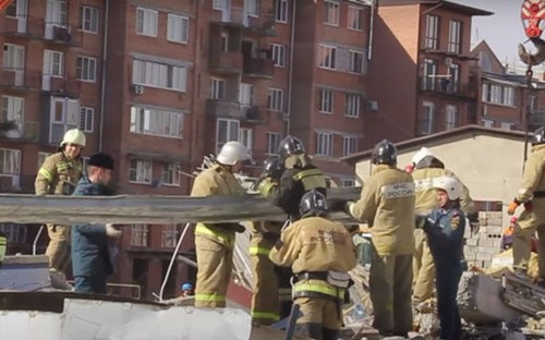 На месте взрыва во Владикавказе. Скриншот видеоролика https://www.youtube.com/watch?v=MhIKSG7OZVs&feature=emb_logo На месте взрыва во Владикавказе. Скриншот видеоролика https://www.youtube.com/watch?v=MhIKSG7OZVs&feature=emb_logo