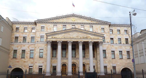 Здание Генеральной прокуратуры Российской Федерации на Петровке. Фото Andreykor https://ru.wikipedia.org/wiki/%D0%9F%D1%80%D0%BE%D0%BA%D1%83%D1%80%D0%B0%D1%82%D1%83%D1%80%D0%B0_%D0%A0%D0%BE%D1%81%D1%81%D0%B8%D0%B9%D1%81%D0%BA%D0%BE%D0%B9_%D0%A4%D0%B5%D0%B4%D0%B5%D1%80%D0%B0%D1%86%D0%B8%D0%B8#/media/%D0%A4%D0%B0%D0%B9%D0%BB:Prosecutor_General%E2%80%99s_Office_of_the_Russian_Federation_(Petrovka).jpg Здание Генеральной прокуратуры Российской Федерации на Петровке. Фото Andreykor https://ru.wikipedia.org/wiki/%D0%9F%D1%80%D0%BE%D0%BA%D1%83%D1%80%D0%B0%D1%82%D1%83%D1%80%D0%B0_%D0%A0%D0%BE%D1%81%D1%81%D0%B8%D0%B9%D1%81%D0%BA%D0%BE%D0%B9_%D0%A4%D0%B5%D0%B4%D0%B5%D1%80%D0%B0%D1%86%D0%B8%D0%B8#/media/%D0%A4%D0%B0%D0%B9%D0%BB:Prosecutor_General%E2%80%99s_Office_of_the_Russian_Federation_(Petrovka).jpg