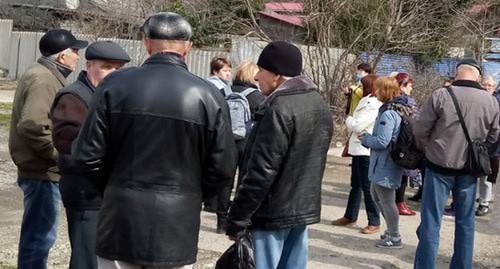 Сход на улице Армавирская и встреча в администрацией. Сочи, 7 марта 2021 г. Фото Светланы Кравченко для "Кавказского узла"