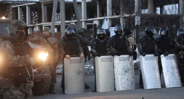 Кадр из трейлера фильма "Доазув" (Граница). www.youtube.com/watch?v=XUVjOvRGS_ Кадр из трейлера фильма "Доазув" (Граница). www.youtube.com/watch?v=XUVjOvRGS_