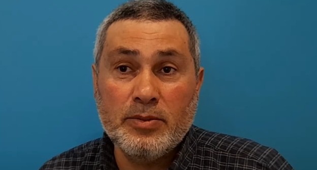 Эдуард Атаев. Стопкадр из видео «Кавказского узла» «Штаб Навального появился в Дагестане вопреки угрозам» https://www.kavkaz-uzel.eu/videos/6658 Эдуард Атаев. Стопкадр из видео «Кавказского узла» «Штаб Навального появился в Дагестане вопреки угрозам» https://www.kavkaz-uzel.eu/videos/6658
