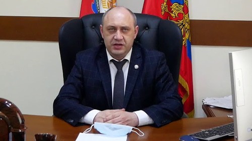 Салим Токаев. Кадр видео https://www.youtube.com/watch?v=vvNj8lQTYOw Салим Токаев. Кадр видео https://www.youtube.com/watch?v=vvNj8lQTYOw