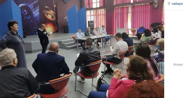 Сторонники сохранения Пионерской рощи на встрече с представителями властей Новороссийска. 29 апреля 2021 года. Скриншот публикации в паблике "За сохранение Пионерской Рощи" https://vk.com/club67151518?z=photo-67151518_457242805%2Fwall-67151518_16058 Сторонники сохранения Пионерской рощи на встрече с представителями властей Новороссийска. 29 апреля 2021 года. Скриншот публикации в паблике "За сохранение Пионерской Рощи" https://vk.com/club67151518?z=photo-67151518_457242805%2Fwall-67151518_16058