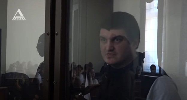 Ахра Авидзба в зале суда. Скриншот видео 
"Телекомпания Абаза-ТВ" https://www.youtube.com/watch?v=lRBc83jJXS0