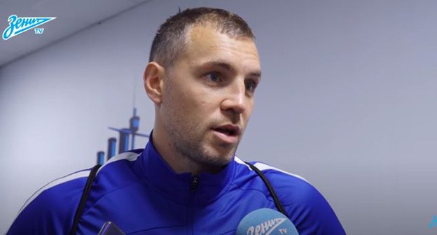 Артем Дзюба. Скриншот видео
Zenit Football Club https://www.youtube.com/watch?v=dPXPQr0r5ug Артем Дзюба. Скриншот видео
Zenit Football Club https://www.youtube.com/watch?v=dPXPQr0r5ug