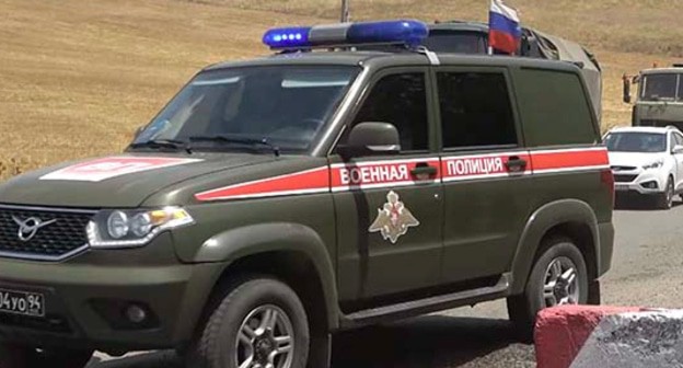 Автомобиль МС России в Нагорном Карабахе. https://mil.ru/russian_peacekeeping_forces/news/more.htm?id=12373452@egNews Автомобиль МС России в Нагорном Карабахе. https://mil.ru/russian_peacekeeping_forces/news/more.htm?id=12373452@egNews