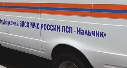 Автомобиль МЧС КБР. Кадр видео https://www.instagram.com/p/CRo8Dx-o2XQ/ Автомобиль МЧС КБР. Кадр видео https://www.instagram.com/p/CRo8Dx-o2XQ/