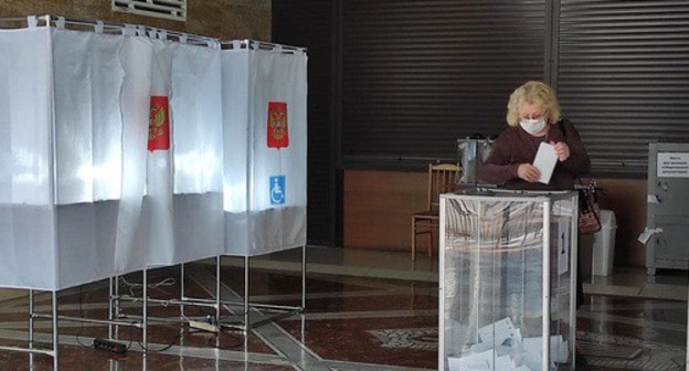 Голосование в Северной Осетии. 19 сентября 2021 года. Фото Эммы Марзоевой для "Кавказского узла" Голосование в Северной Осетии. 19 сентября 2021 года. Фото Эммы Марзоевой для "Кавказского узла"