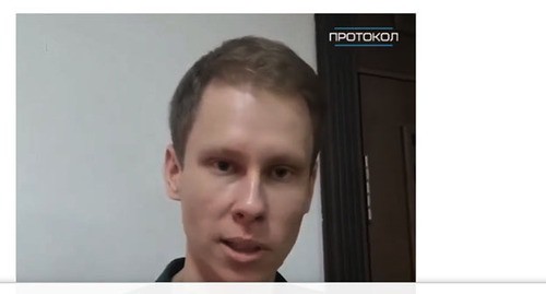 Денис Ночевка. Скриншот видео https://protokol.band/2021/09/24/sud-oshtrafoval-aktivista/ Денис Ночевка. Скриншот видео https://protokol.band/2021/09/24/sud-oshtrafoval-aktivista/