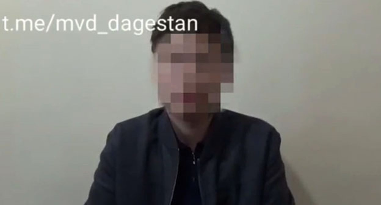 Допрос школьника, подозреваемого в убийстве своего одноклассника. 11 октября 2021 года. Скриншот видео t.me/mvd_dagestan Допрос школьника, подозреваемого в убийстве своего одноклассника. 11 октября 2021 года. Скриншот видео t.me/mvd_dagestan