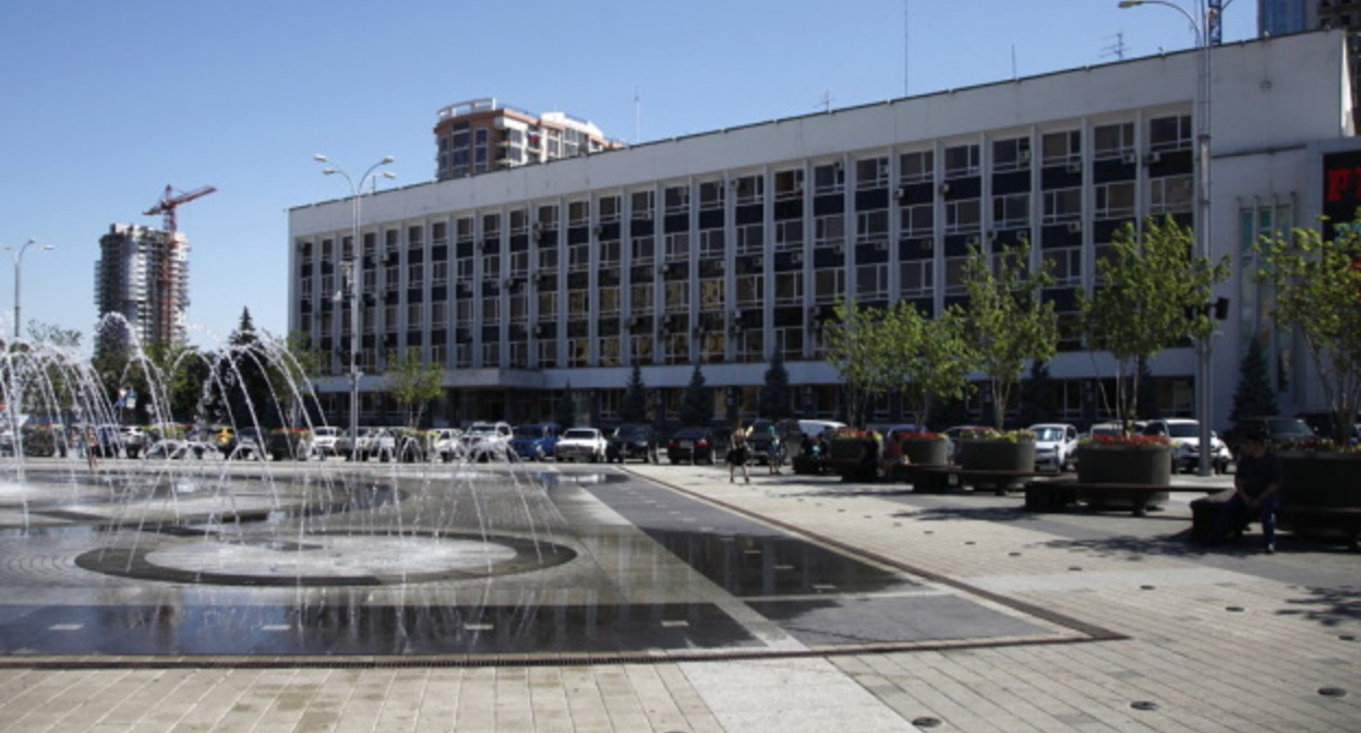 Мэрия Краснодара, фото: Елена Синеок, "Юга.ру" Мэрия Краснодара, фото: Елена Синеок, "Юга.ру"
