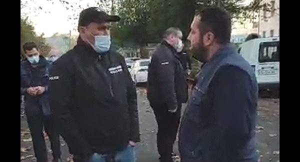 Участнки конфликта в Чкондидской епархии. Кадр видео https://www.facebook.com/100065517498769/videos/392501639240616/?t=0 Участнки конфликта в Чкондидской епархии. Кадр видео https://www.facebook.com/100065517498769/videos/392501639240616/?t=0