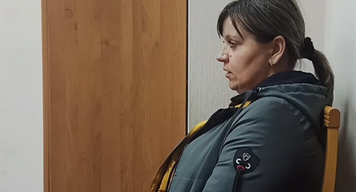 Оксана Барабанова. Скриншот видео мтв.онлайн https://xn--b1ats.xn--80asehdb/feed/proisshestviya/sud-utochnil-razmer-shtrafa-v-otnoshenii-uchastnitsy-shturma-rpn-v-volgograde-7020738838.html Оксана Барабанова. Скриншот видео мтв.онлайн https://xn--b1ats.xn--80asehdb/feed/proisshestviya/sud-utochnil-razmer-shtrafa-v-otnoshenii-uchastnitsy-shturma-rpn-v-volgograde-7020738838.html