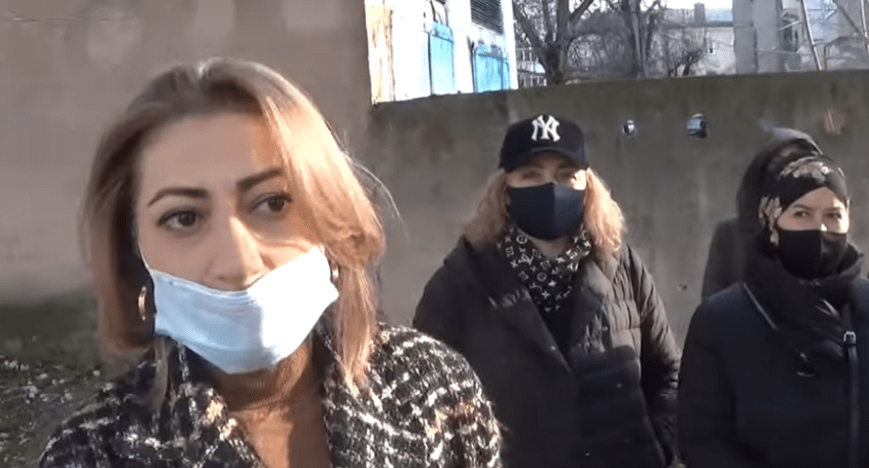 Кадр из видеообращения онкобольных жителей Кабардино-Балкарии к главе республики. Скрин с видео https://www.youtube.com/watch?v=PVN2nmtchaU Кадр из видеообращения онкобольных жителей Кабардино-Балкарии к главе республики. Скрин с видео https://www.youtube.com/watch?v=PVN2nmtchaU